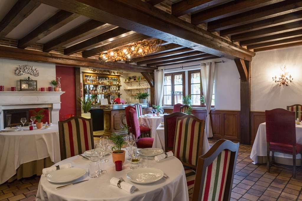 L'Oree Des Chenes, The Originals Relais La Ferte-Saint-Aubin Restoran foto