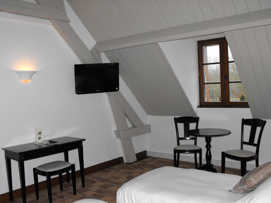 L'Oree Des Chenes, The Originals Relais La Ferte-Saint-Aubin Bagian luar foto